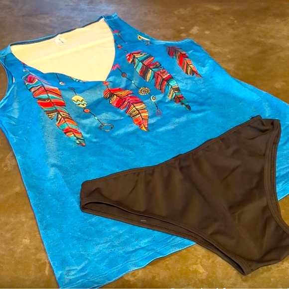 Tankini suit new XL by Chicyea Beautiful design blk bottomvery flattering & fun - Picture 2 of 4